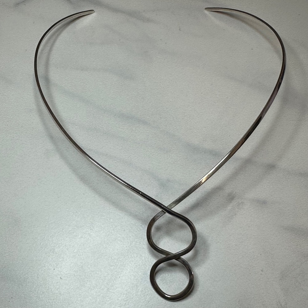 Sterling Silver 925 Torc Collar Choker Necklace‎ Minimalist Infinity Pendant